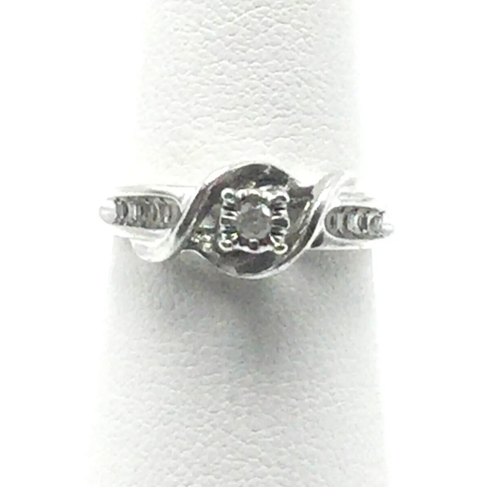 Vintage .925 Sterling Silver Round & Baguette Diamond Ring Size 6.75
